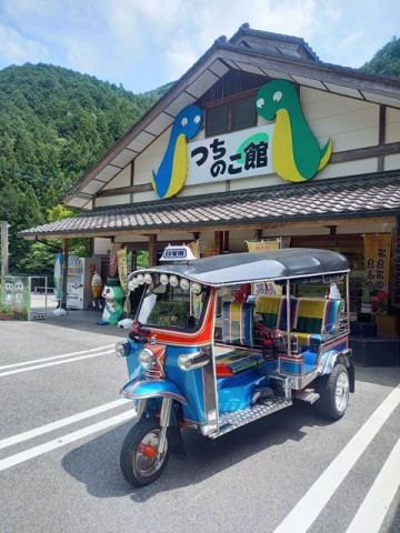 トゥクトゥク