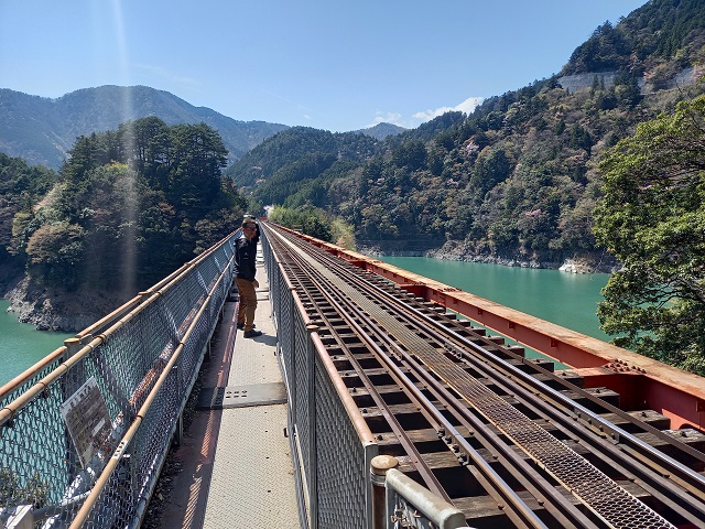 鉄橋2