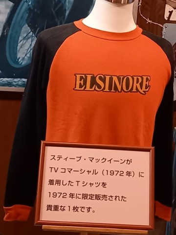 Tシャツ