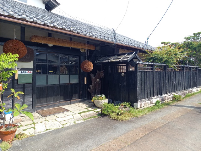 酒屋