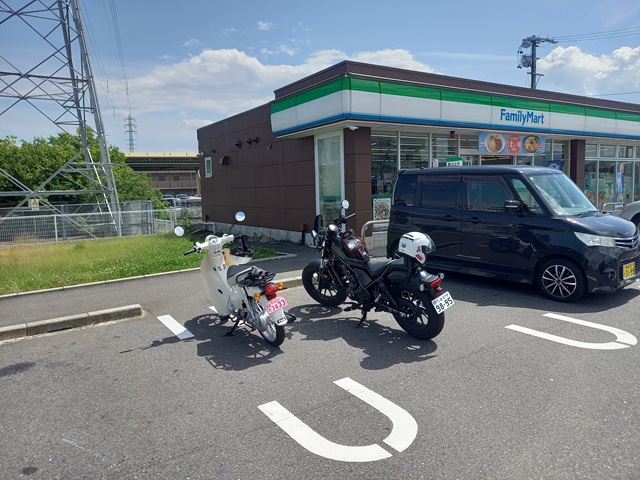 コンビニ
