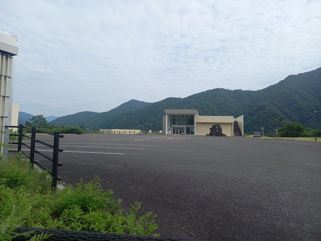 徳山会館