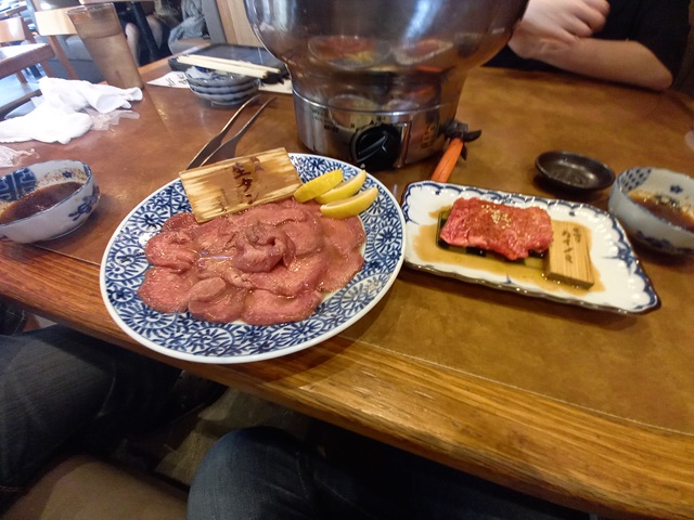 肉1