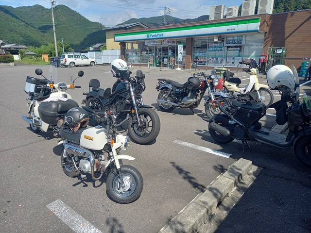 コンビニ