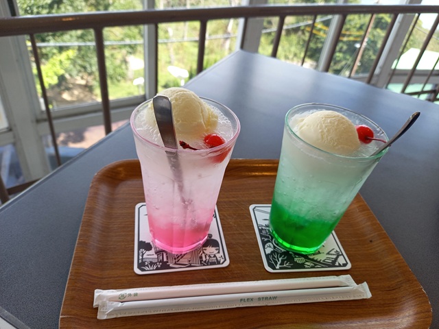 クリームソーダ
