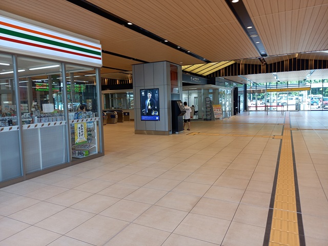 駅構内