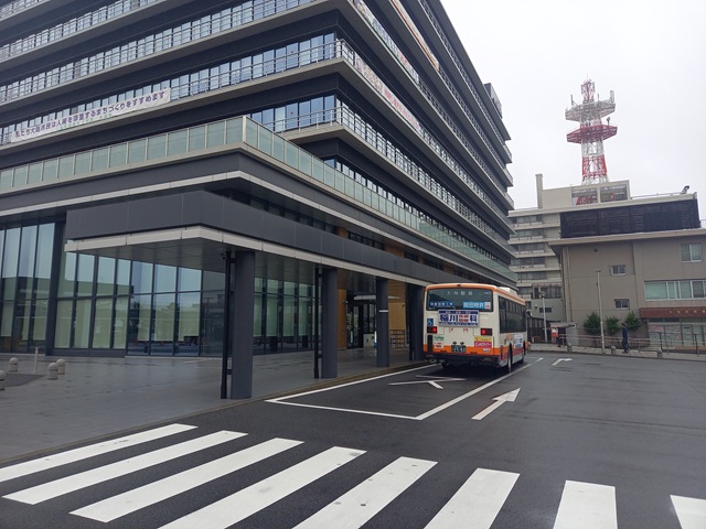 バス