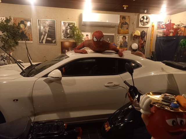 スパイダーマン