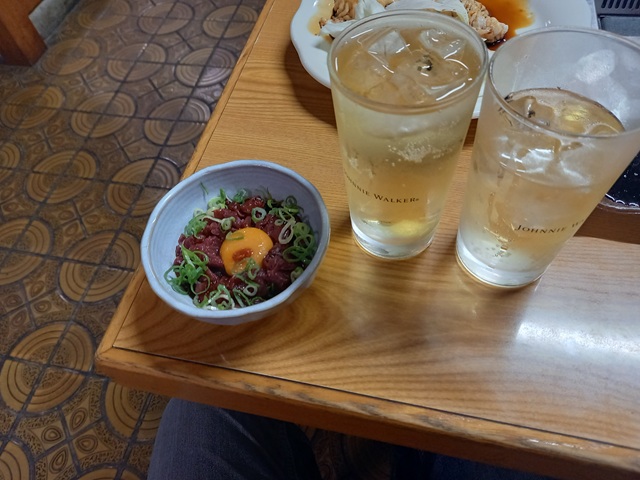 ユッケ
