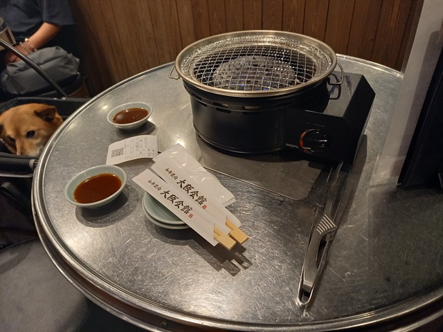 テーブル