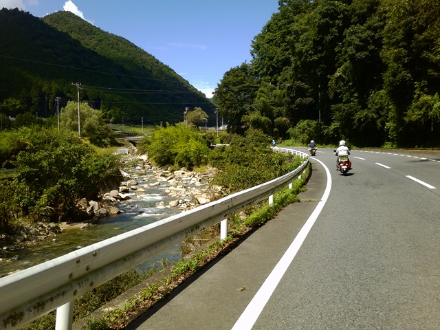 川
