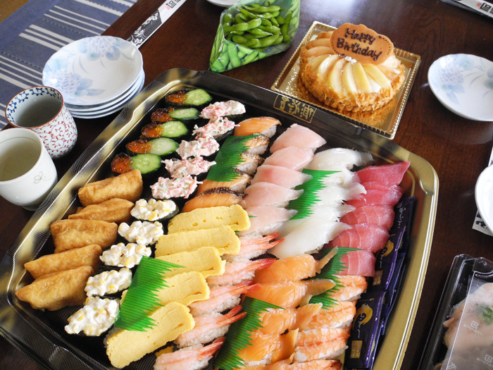 sushi700.jpg