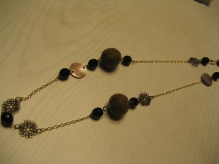 ネックレス_フェルトボンボン